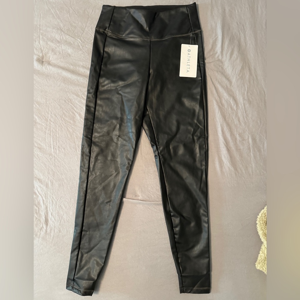 Women's Athleta All Over Gleam Tight Arbor Olive Faux Leather Size Small. NWT